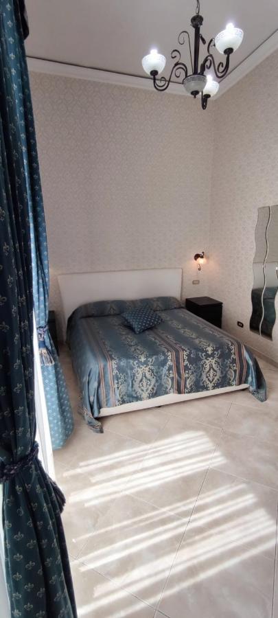 Toledo Bed & Breakfast Наполи Екстериор снимка